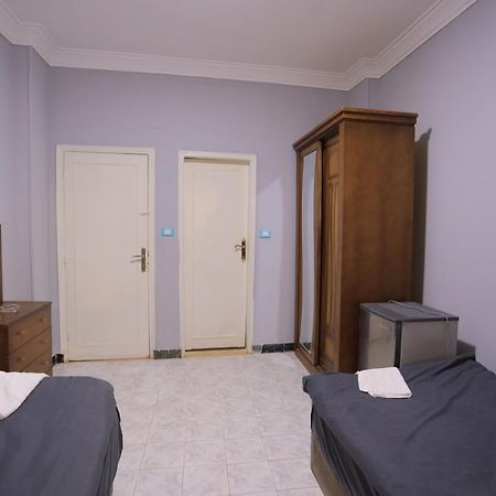 カイロ Three Golden Pyramids Bed & Breakfast エクステリア 写真