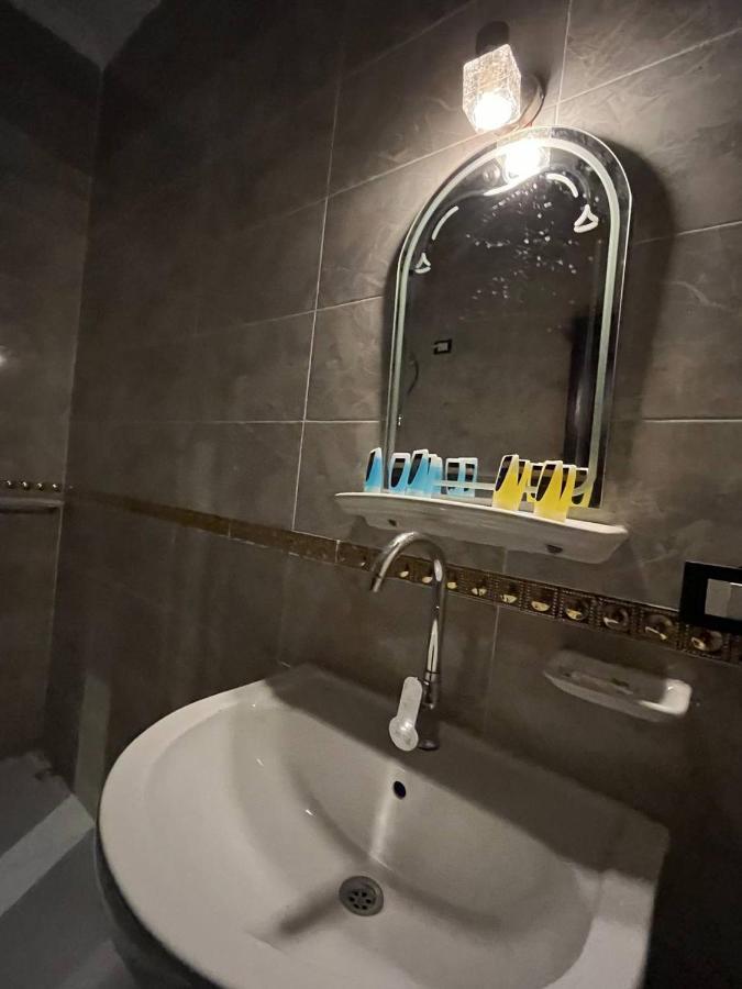 カイロ Three Golden Pyramids Bed & Breakfast エクステリア 写真