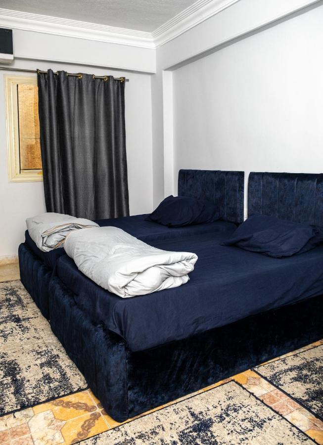 カイロ Three Golden Pyramids Bed & Breakfast エクステリア 写真